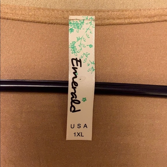 Light, Soft, cardigan with tassel - Picture 4 of 4